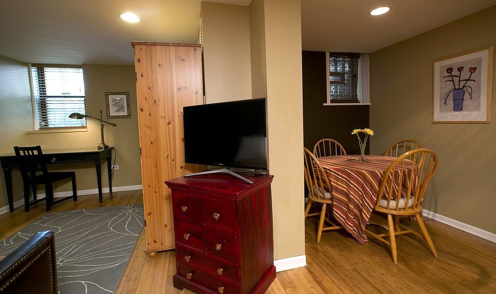 Wicker Park Inn Чикаго Экстерьер фото